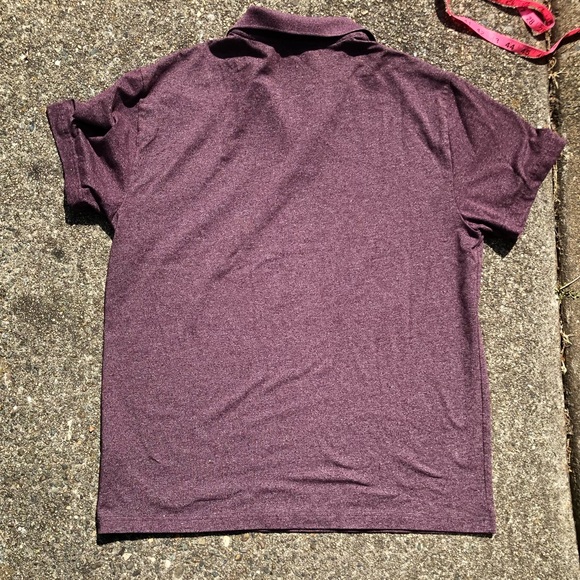 Claiborne Brand Maroon Casual Tee with collar in a women’s size XL - Picture 2 of 4